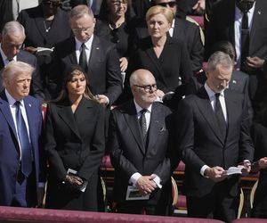 Głowy państw żegnają papieża Franciszka. Do Watykanu zjechali najważniejsi