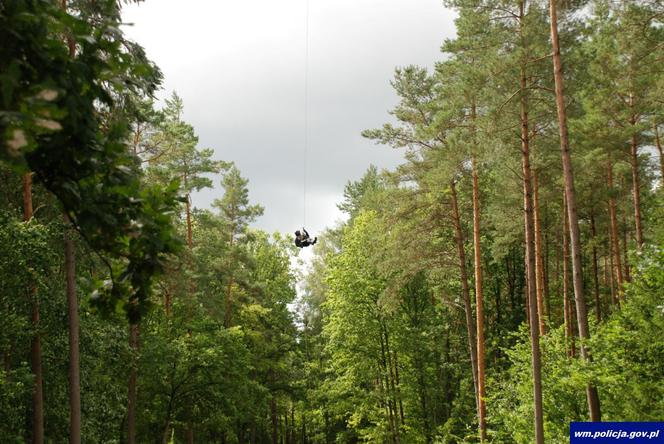 Kontrterroryści na Warmii i Mazurach! Była strzelanina i ewakuacja ze śmigłowca [FOTO]