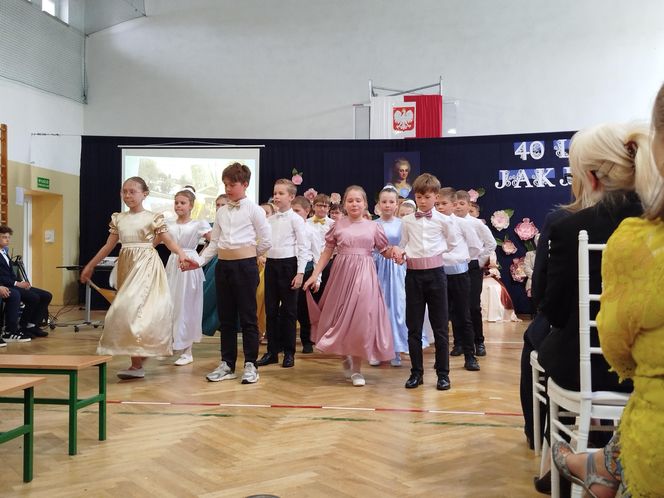 Uroczystość jubileuszowa w siedleckiej "Dziesiątce" była okazją do wspomnień
