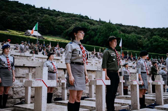 Harcerze i harcerki ZHP Chorągwi Białostockiej wzięli udział w uroczystościach na Monte Cassino