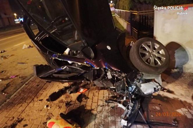 Śląskie: Beata jechała odebrać córkę, ale nie dotarła. Wjechał w nią pijany żużlowiec