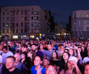 Pierwszy dzień Dni Bytomia 2025 przyciągnął tłumy. Na scenie wystąpił m.in. zespół Piersi
