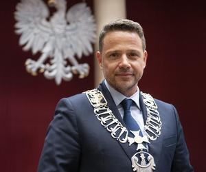 Rafał Trzaskowski złożył ślubowanie. Założyli łańcuch prezydentowi