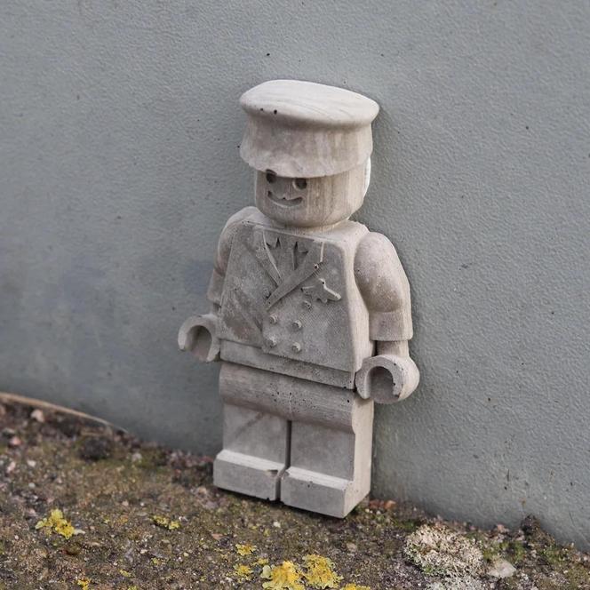 Minifigurki LEGO z betonu