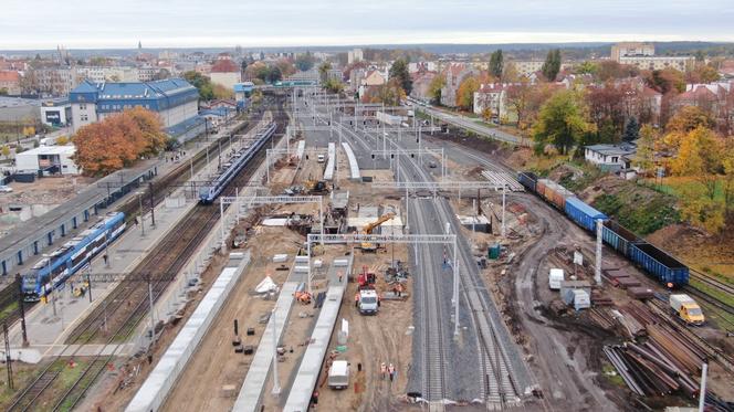 Modernizacja stacji Olsztyn Główny. Rozrasta się tunel na Zatorze i przybywa torów [ZDJĘCIA]