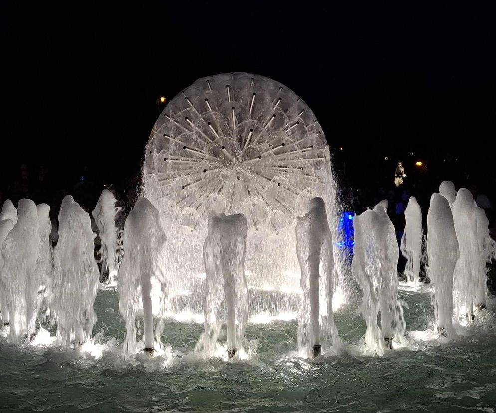 Kąpiel w fontannie jest zabroniona! Przypomina Straż Miejska w Kaliszu 