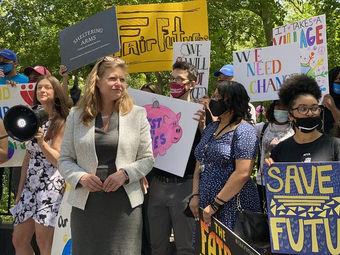 Oni prowadzą w sondażach