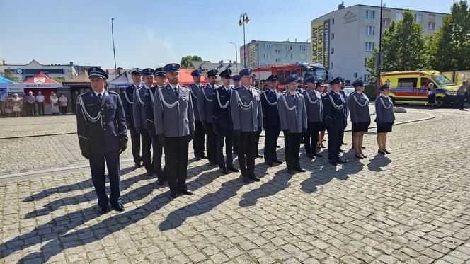 Nadanie sztandaru dla KPP w Świdwinie