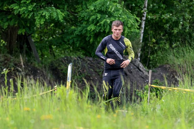 Runmageddon w Katowicach 2025. Błoto, pot i triumf na Hałdzie Kostuchna