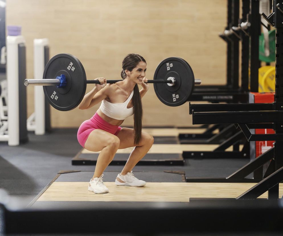 Podnoszenie ciężarów nie tylko dla mężczyzn. Sposób na zdrowie i smukłą sylwetkę