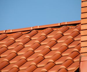 Najważniejsze miejsca w dachu krytym dachówkami i najczęstsze problemy z ich wykonaniem