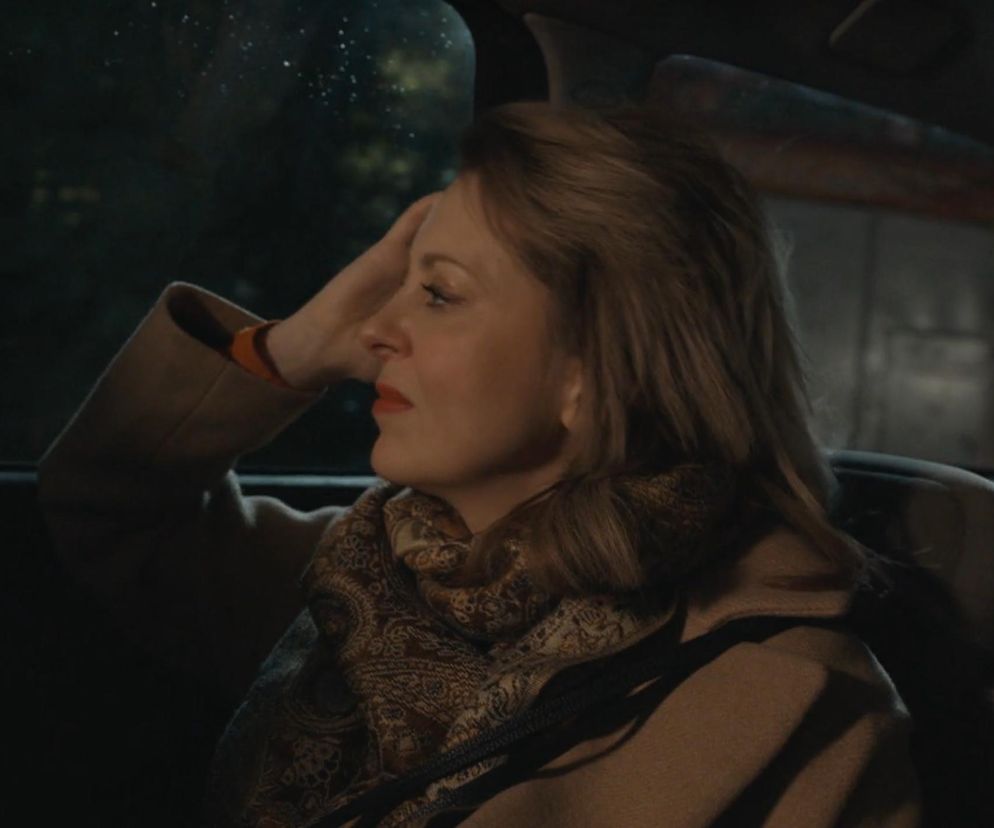 „Barwy szczęścia”, odcinek 2972 Dorota Kujawiak (Karina Seweryn)