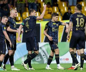 GKS Katowice kontra Stal Rzeszów na stadionie przy Bukowej. Padło osiem bramek! GieKSa trzecia w tabeli 1. Ligi