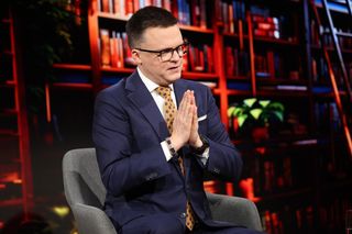 Szymon Hołownia obiecał, że pokaże swoje CV. Słowa dotrzymał 