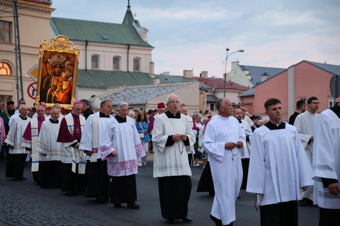 75 lat temu obraz Matki Boskiej w Lublinie zapłakał. Wierni uczcili rocznicę „Cudu lubelskiego” procesją różańcową