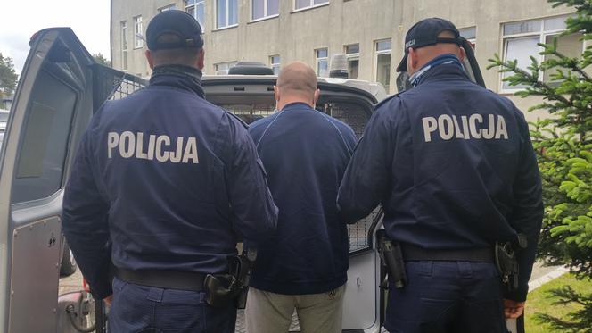 Legionowo. Kilkaset gramów amfetaminy i mefedronu trzymali W PIWNICY!