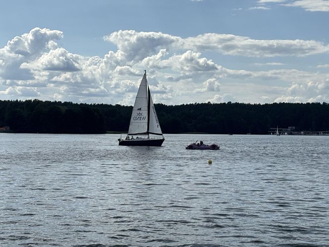 Wakacyjny patrol Eska Summer City na olsztyńskiej Plaży Miejskiej