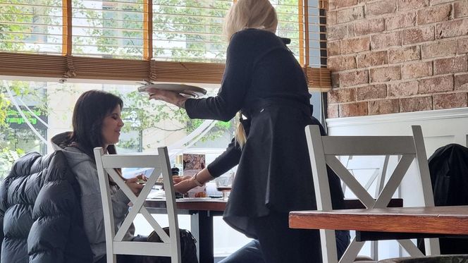 Maciej Orłoś i Paulina Koziejowska zjedli pizze, a potem poszli na rehabilitację