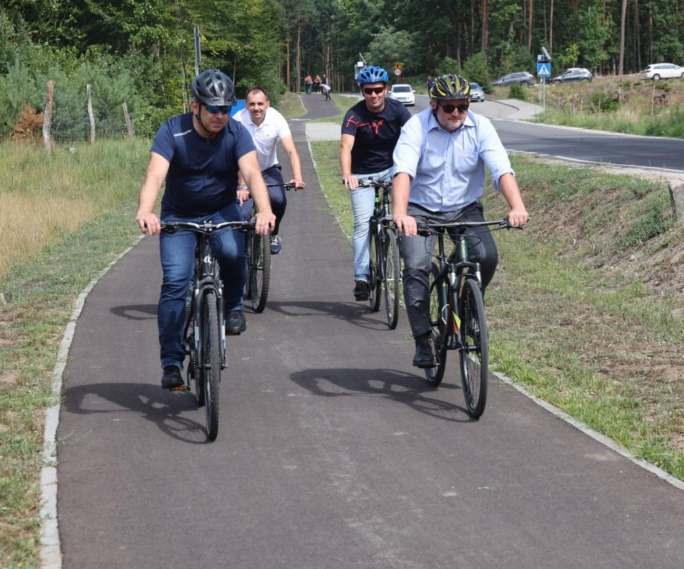 Gmina Grudziądz. Powstały kilometry nowej drogi rowerowej. Zobacz zdjęcia