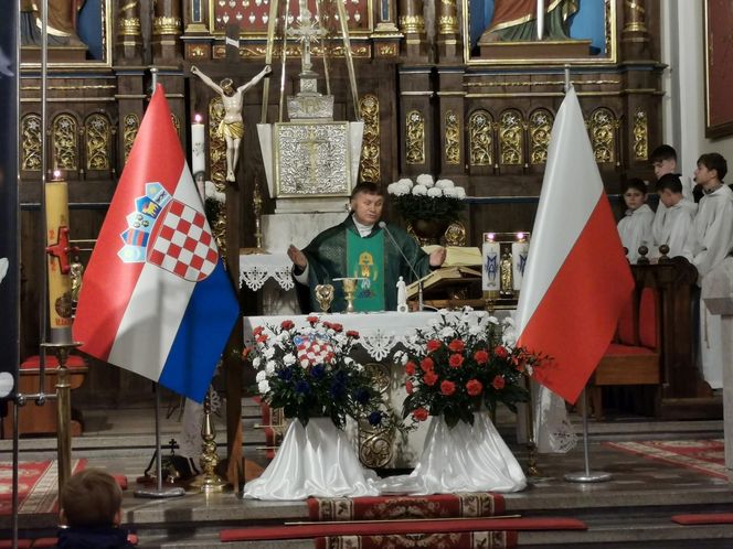 W tej małopolskiej wsi spoczywa ponad stu Chorwatów. Żołnierze upamiętniają ich co roku