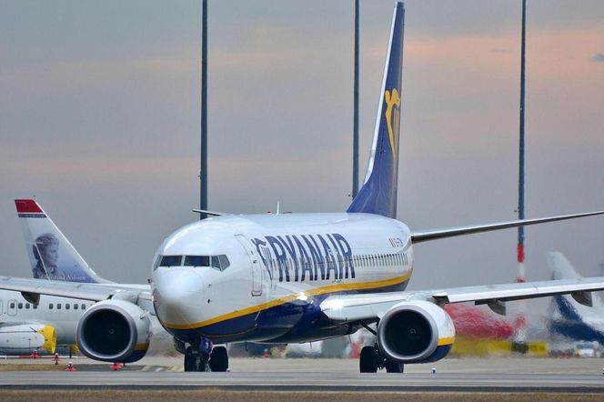 Sanepid szuka pasażerów lotu do Warszawy. Mogli zarazić się groźnym wirusem