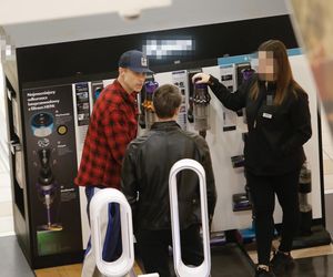 Maciej Zakościelny - męska wyprawa po odkurzacz