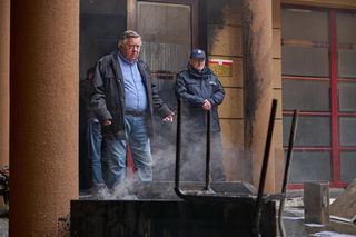 Biuro Damiana zostanie podpalone!