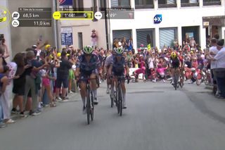 Groźny upadek Katarzyny Niewiadomej w Tour de France. Fatalna sytuacja na zakręcie [ZDJĘCIA]