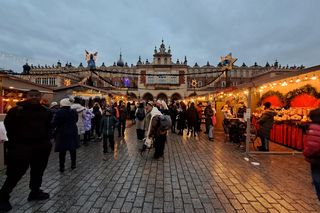 Szopkarze i tania strefa z jedzeniem. Nowe targi świąteczne w Krakowie alternatywą dla jarmarku na Rynku