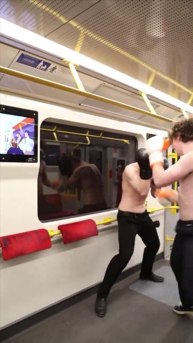 Nielegalna walka w metrze w Warszawie. Szokujące sceny w pociągu! 