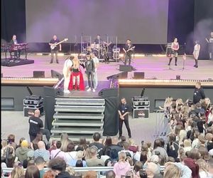 Facet wtargnął na scenę podczas koncertu Maryli Rodowicz. Ochroniarz nie zdążył