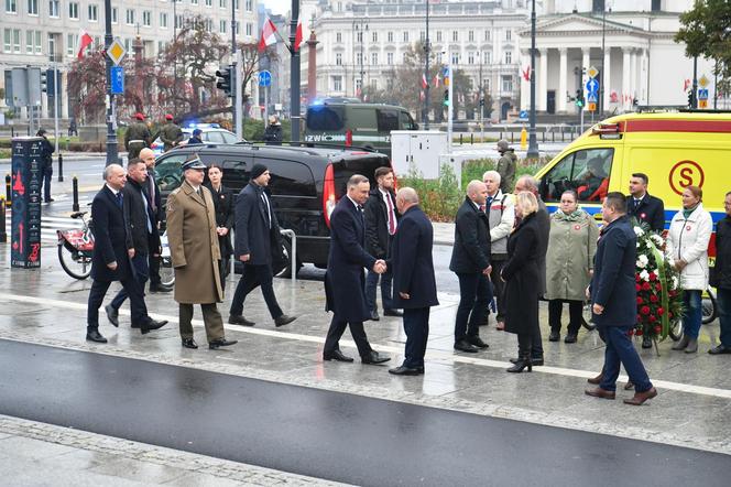 Andrzej Duda złożył wieńce przed pomnikami Ojców Niepodległości