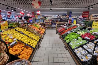 Wielka sieć supermarketów zamyka sklepy i zwalnia pracowników! Pracę straciło prawie 1000 osób