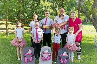 Rodzina pięcioraczków