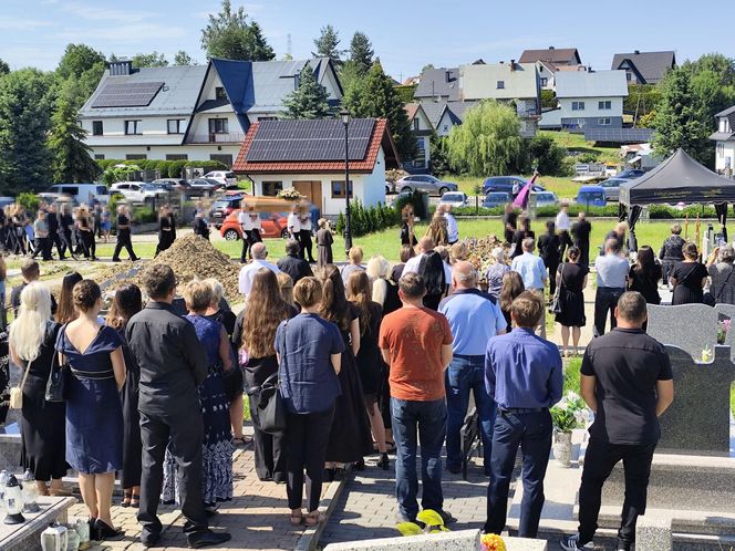 Ostatnie pożegnanie Katarzyny, która zginęła z rąk męża