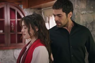 Tureckie seriale w majówkę 2025. Emisja nowych odcinków seriali: Miłość i nadzieja, Emanet i Wichrowe wzgórze