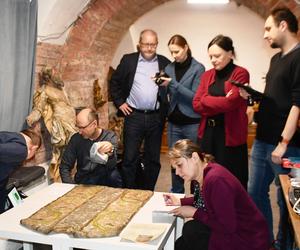 Naukowcy z Politechniki Lubelskiej skanują w 3D zabytkowe szaty liturgiczne. Będzie je można zobaczyć w internecie