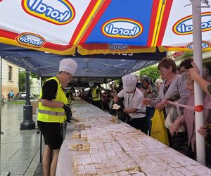 Rzeszów Najdłuższa Kremówka w Polsce