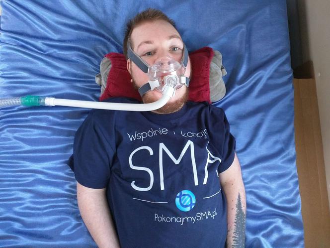 PRZEZ SZESC GODZIN DUSIL SIE KOTLETEM NA SOR 