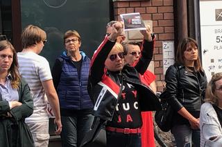 Protest „Ani Jednej Więcej!” w Rybniku. Protestowano przed biurem PiS [ZDJĘCIA]