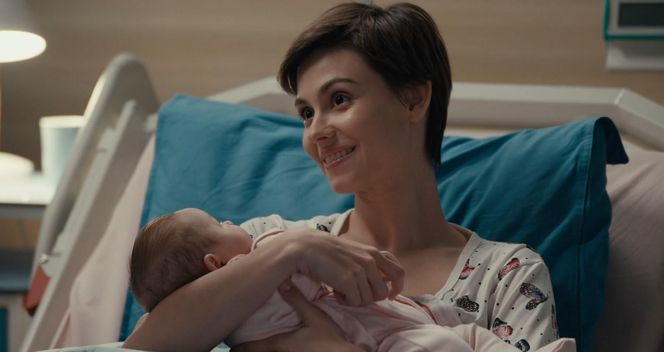 	Na dobre i na złe odc. 958. Blanka (Pola Gonciarz), córka Nina (Michalina Grot)