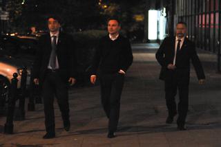 Z obstawą do bankomatu