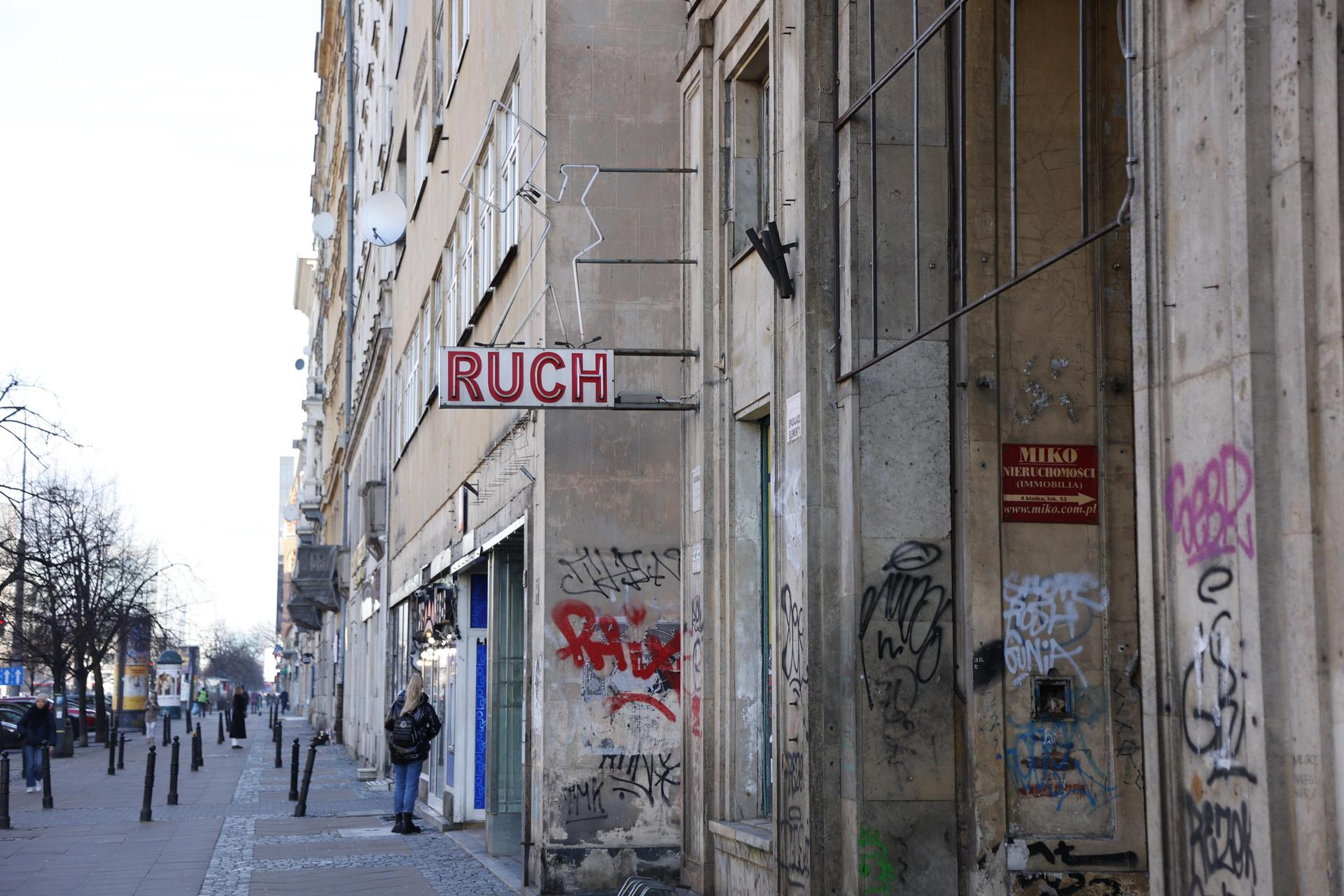 Warszawskie neony z PRL-u - zobacz zdjęcia iluminacji i sprawdź, gdzie je znaleźć