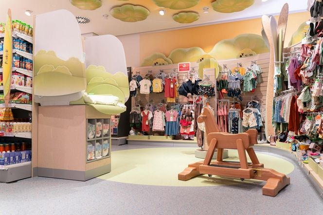 Konkurent Rossmanna otwiera kolejny sklep w Warszawie. Drogeria DM