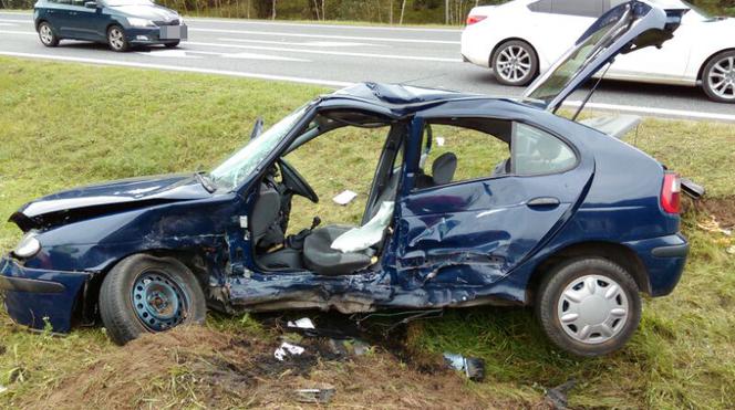 Tragedia na drodze! Nie żyje mężczyzna. Kobieta i dwoje dzieci w szpitalu
