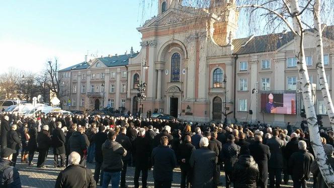 Pogrzeb Józefa Oleksego na warszawskich Powązkach