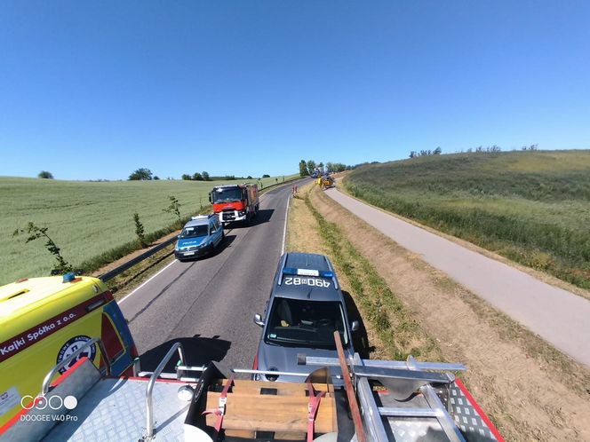 Czołowe zderzenie na "szesnastce". 7 osób poszkodowanych, w tym dziecko!