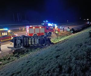 10 osób rannych w zderzeniu busa z żukiem 