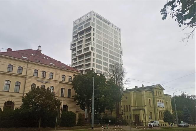 Dawny wieżowiec TVP zmienił się w apartamentowiec Sky Garden