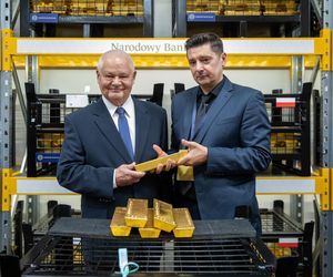 Byłem w supertajnym skarbcu NBP! Każda sztabka to 5 milionów złotych!